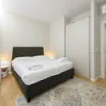 Tornabuoni Place By Mmega Apartment